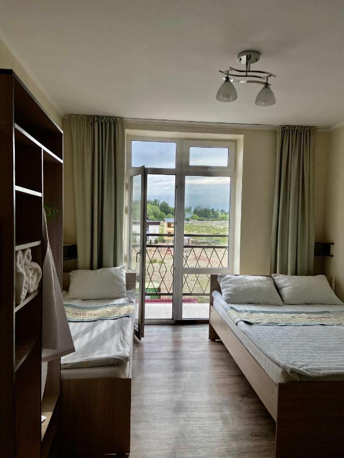 Eram Garden Hotel Bosteri Exterior photo